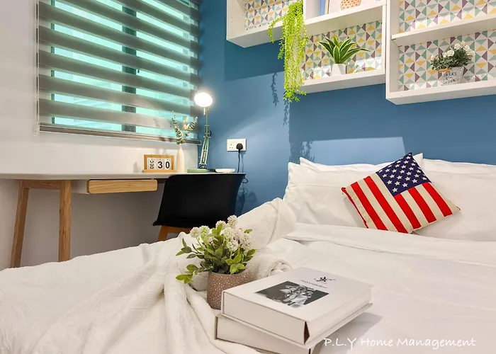 Manhattan Condo Ipoh Waterpark Poolview Free Carpark & Netflix By Ply Home