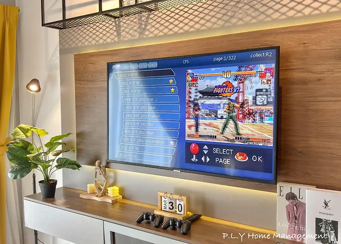 Manhattan Condo Ipoh Waterpark Poolview Free Carpark & Netflix By Ply Home