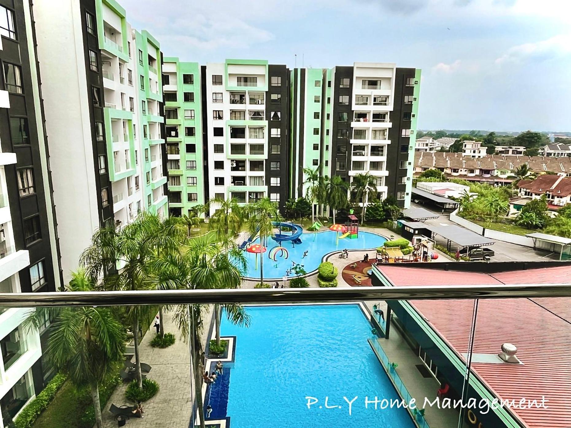 Manhattan Waterpark Poolview Free Carpark & Netflix By Ply Apartment Ipoh