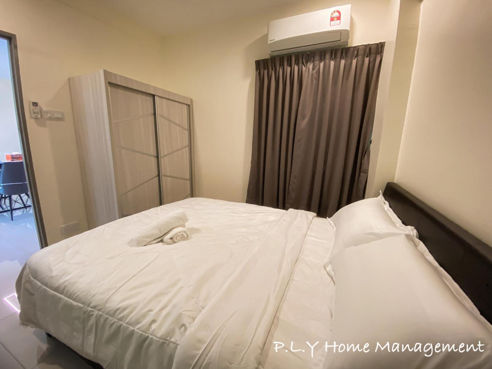 Apartment Manhattan Waterpark Poolview Free Carpark & Netflix By Ply Ipoh