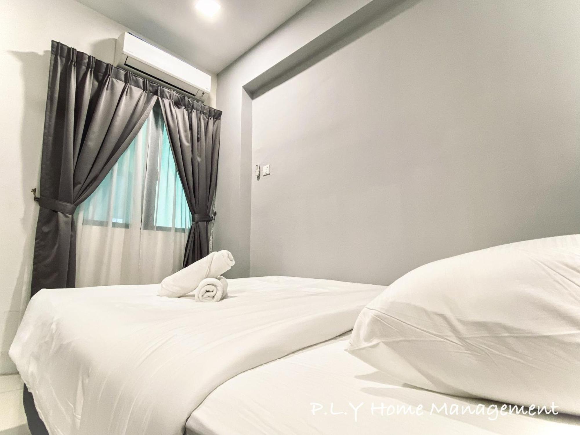 Apartment Manhattan Waterpark Poolview Free Carpark & Netflix By Ply Ipoh