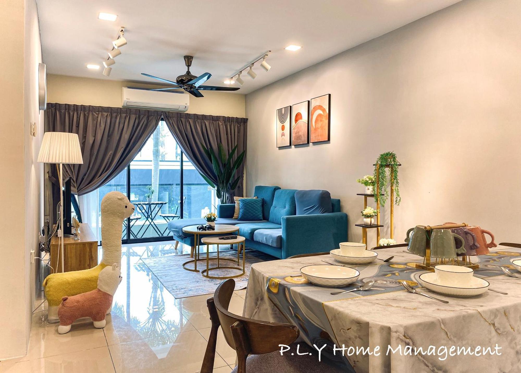 Manhattan Waterpark Poolview Free Carpark & Netflix By Ply Apartment